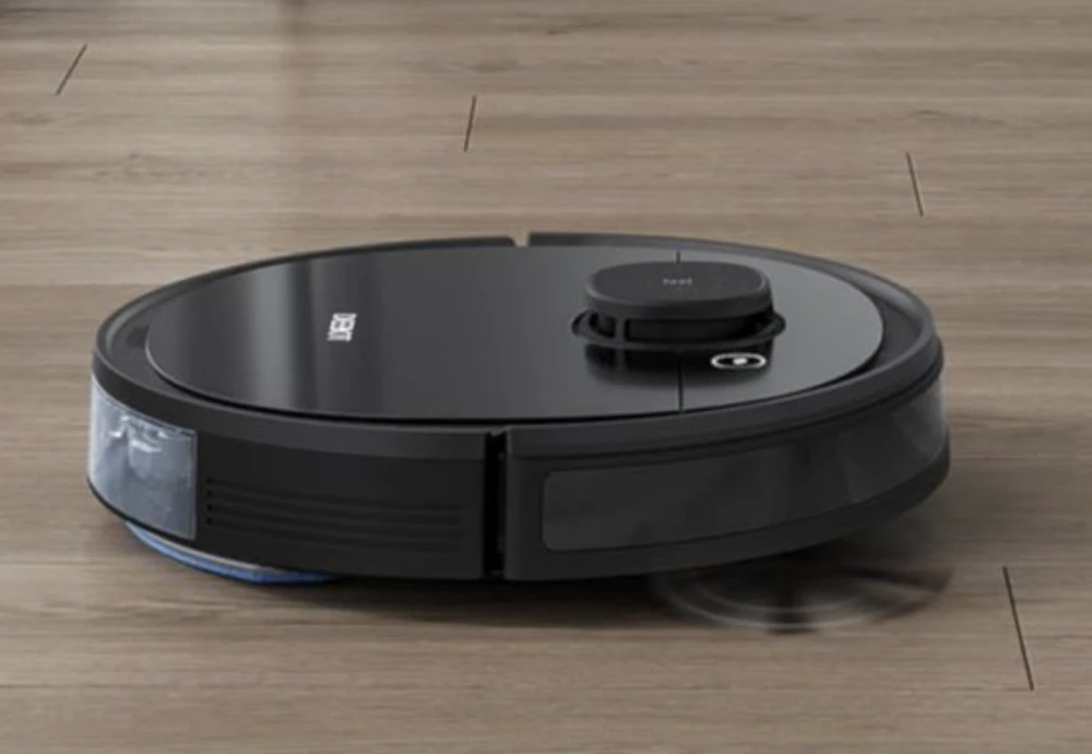 robot vacuum cleaner sweeping and mopping